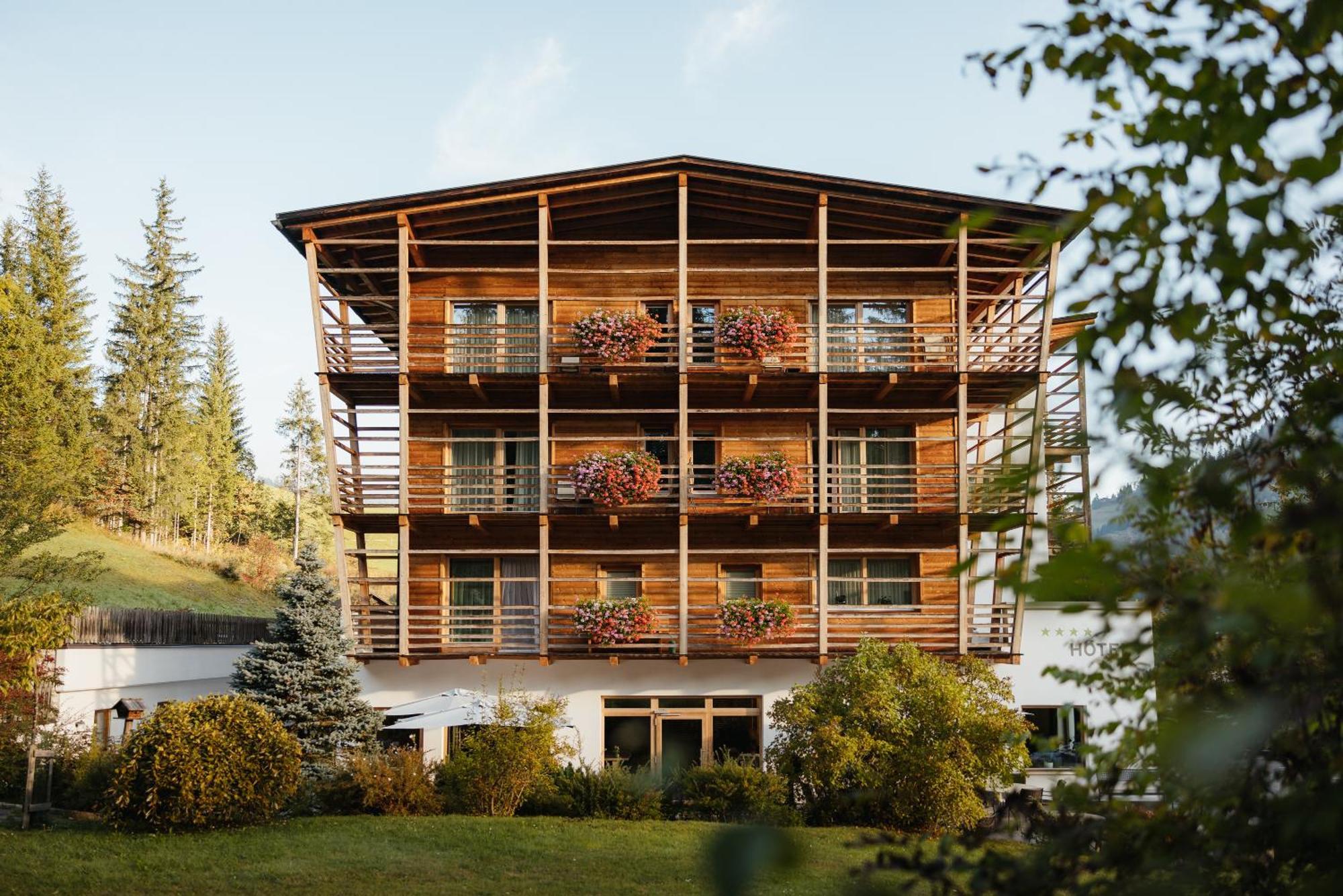 Hotel Melodia Del Bosco Бадия Экстерьер фото