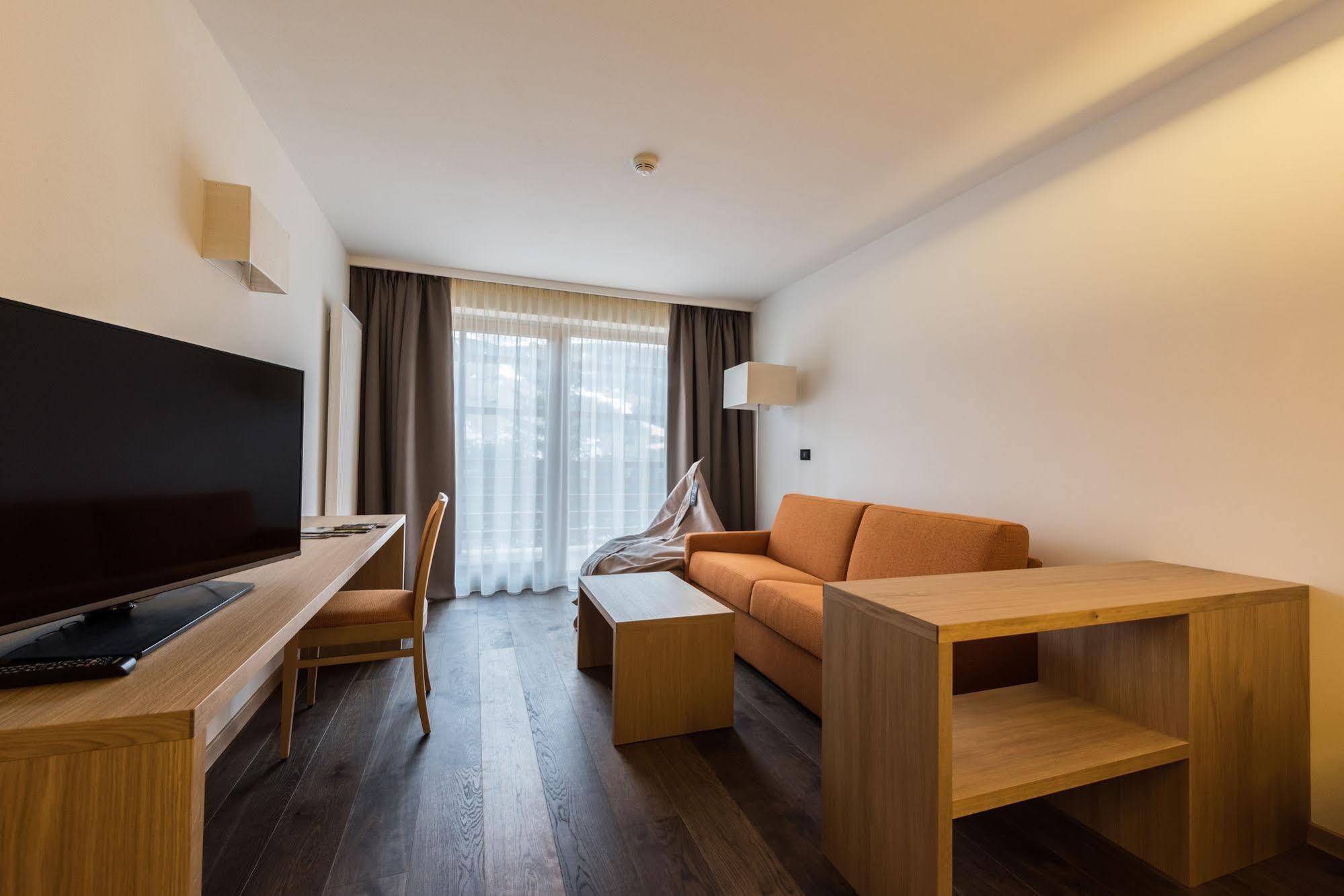 Hotel Melodia Del Bosco Бадия Экстерьер фото
